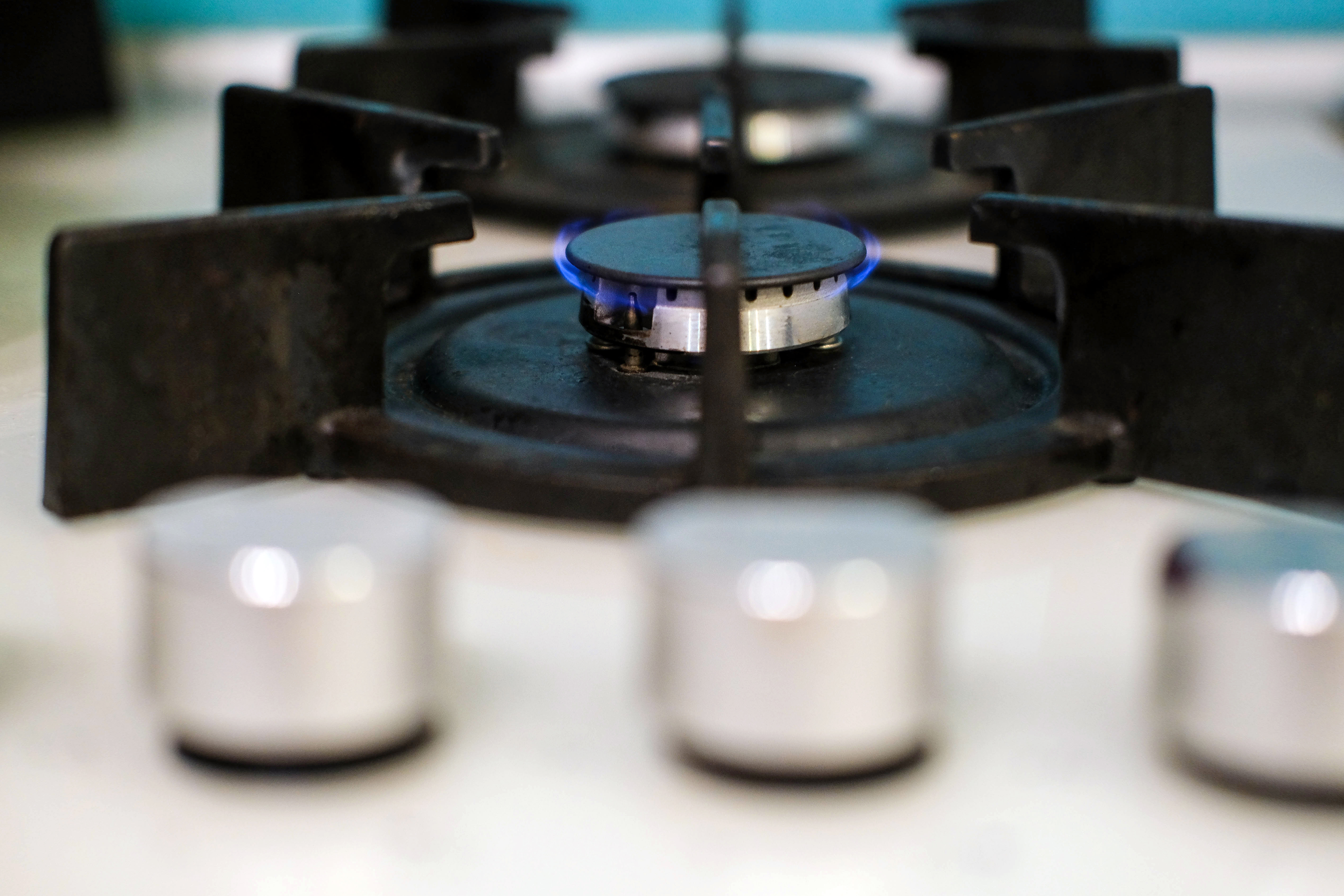 Reparación con garantía de cocina Miele en barrio de Retiro